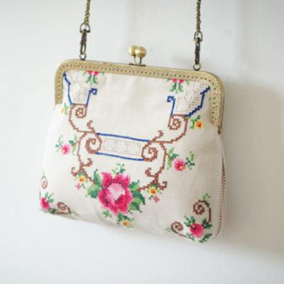 Princess' Embroidery Lessons Fairycore Cottagecore Princesscore Mini Bag